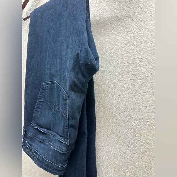 Women's Dark Blue Jeans - Picture 5 of 5